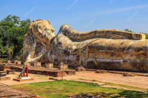 Chùa Wat Lokayasutharam: Nơi sở hữu tượng Phật nằm lớn nhất ở Ayutthaya