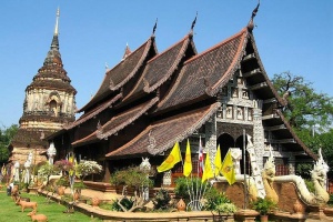 Khám phá lối kiến trúc đầy độc đáo tại chùa cổ Lok Molee