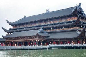 Kinh nghiệm du lịch chùa Tam Chúc - Chùa lớn nhất thế giới
