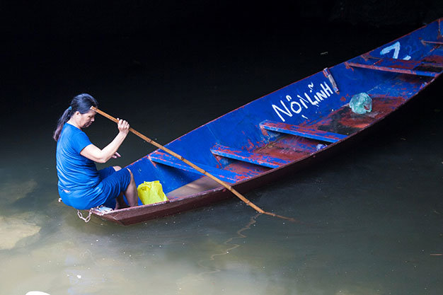 thuê thuyền tại ao dong hang luồn