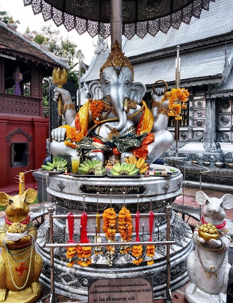 vị thần Hindu đầu voi Phra Pikanet