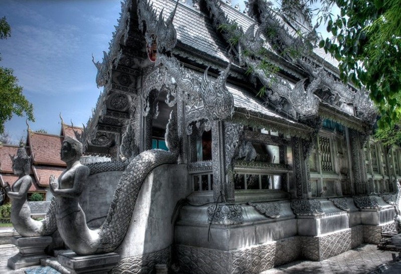 kinh nghiệm tham quan chùa bạc wat sri suphan