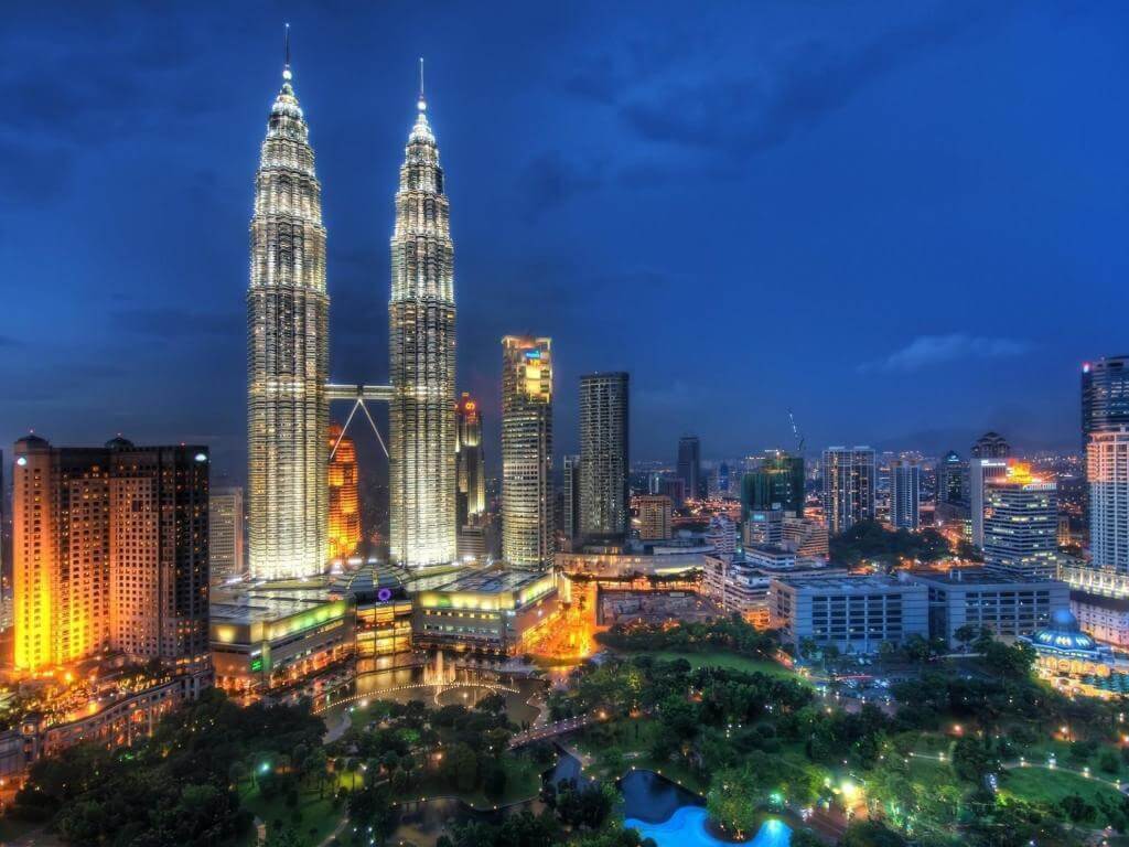 Tháp đôi Petronas – biểu tượng của Kuala Lumpur.