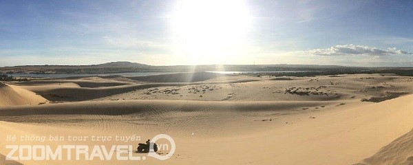 Toàn khung cảnh bãi cát tại Mũi Né