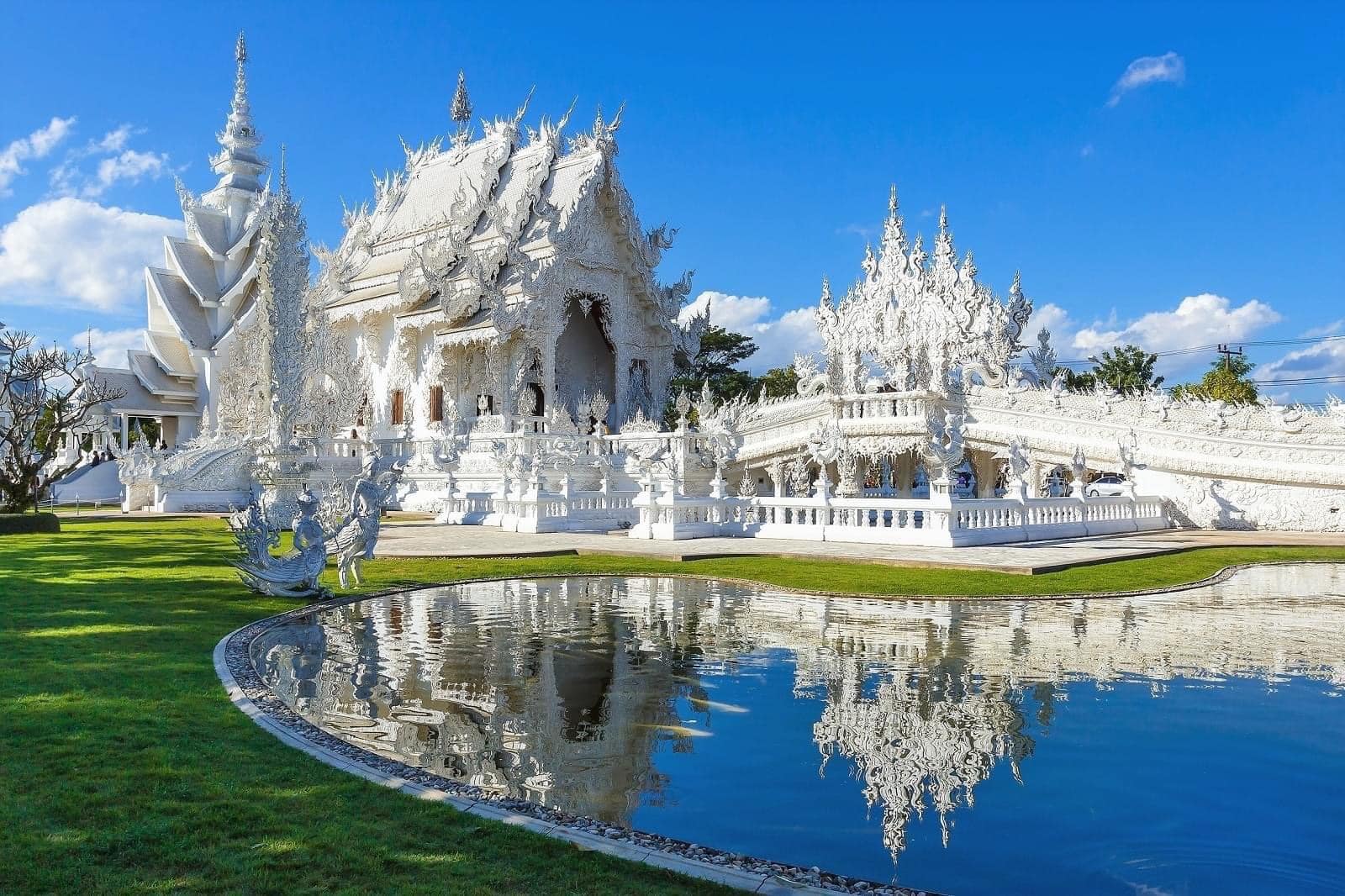Chùa trắng Wat Rong Khun: Ranh giới của sự “luân hồi - tái sinh” tại Thái  Lan
